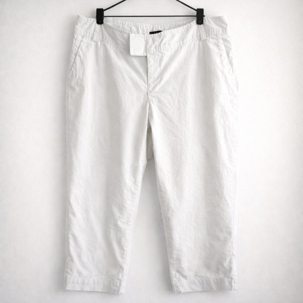 Mossimo stretch white woman's cotton crop pants Sz.12 NEW